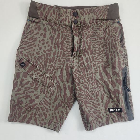 Nike F.C. Woven Venom Men’s Cargo Shorts Size Small Animal Prints. XS - Picture 1 of 13